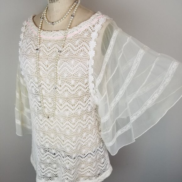 New Romantics Sweet Boho Style Lace Blouse w/Dramatic Sleeves Size Medium - Picture 3 of 8